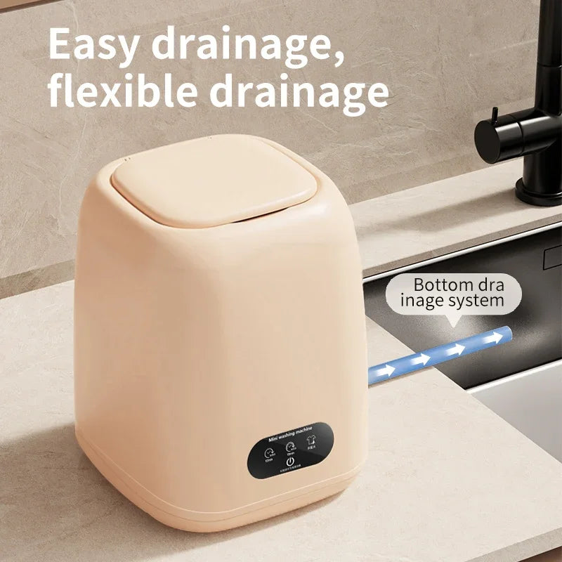 Driply con sistema di scarico flessibile posizionata su lavello, ideale per casa e viaggio
